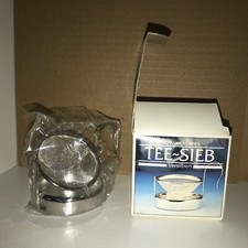 Altes schwenkbares Teesieb